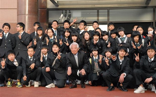韓国に修学旅行に来た日本の女子高生