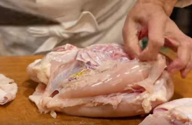 日本の焼き鳥調理過程