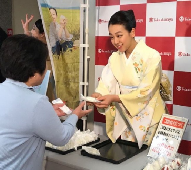 着物姿の浅田真央さん