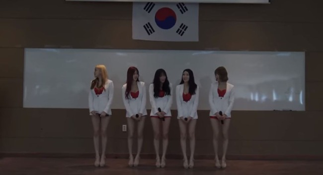ポケットガールズが韓国軍を慰問