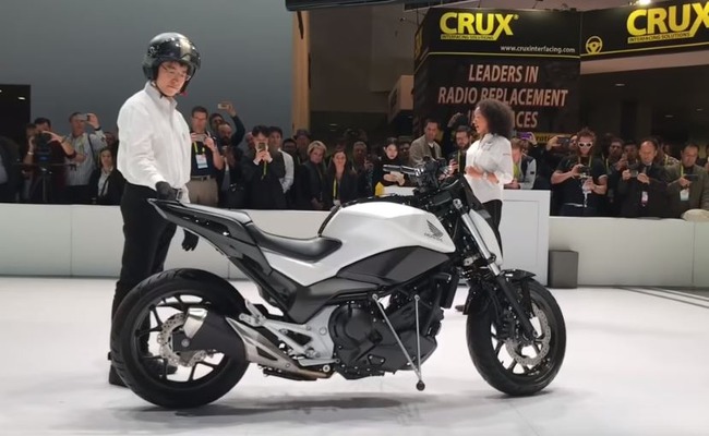 ホンダの倒れないバイク