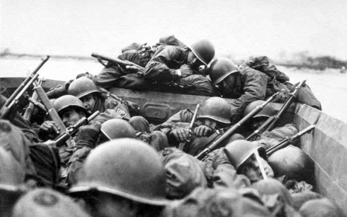 war_2130130322100rg