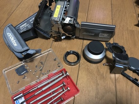wide_lens_victor_GR-D850_disassembly1