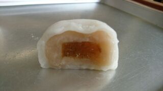 梅ジャム大福断面