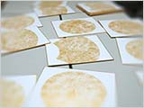 ワークショップ用の色紙を準備