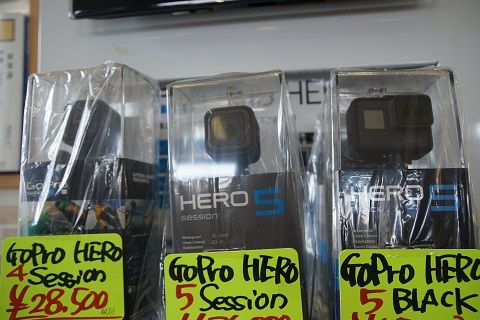 また、発売当時5万円超であった初代Sessionも店頭在庫限りとなっておりますが