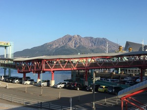 桜島フェリー乗場から