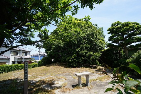 1024px-KomyoudukaKofun