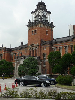 ソウル大学病院前身の大韓医院、歴史の重みを感じさせる建物です。同病院の敷地の中に今も残っています