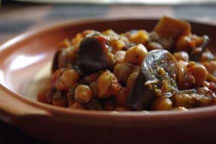 2009.06.18 aubergines & chickpeas
