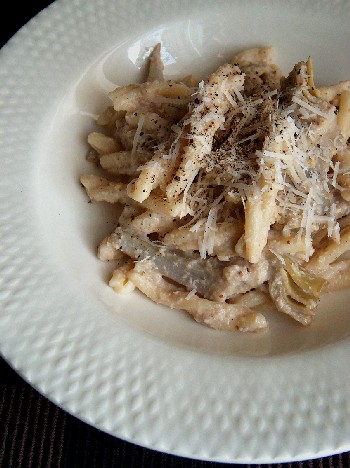 2009.01.28 pasta with artichoke & walnut sauce