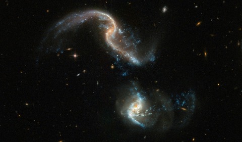 1366_2000