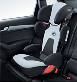 大学生「中古だけど軽買った!」→新社会人「新車のコンパクトカーにしたぞ!」→30代社会人「背伸びして良いセダン買った」→