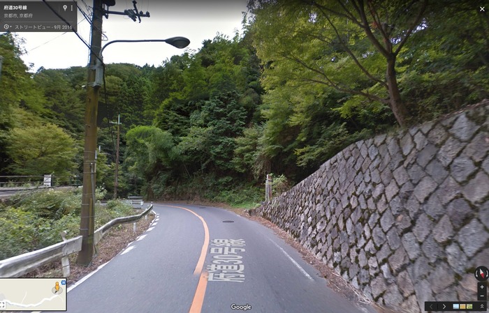 崖崩れ現場2