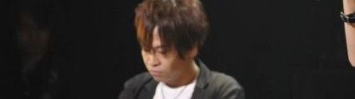 2012y08m29d_123539921