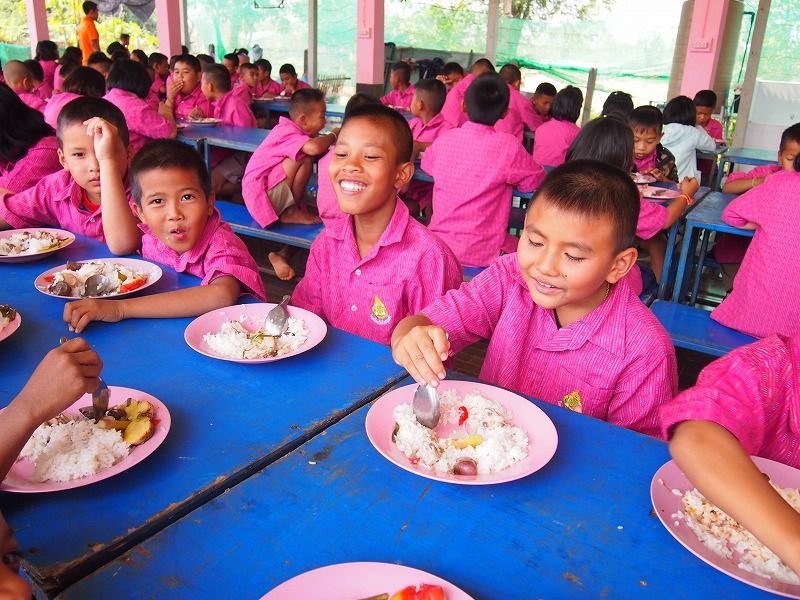 給食の様子