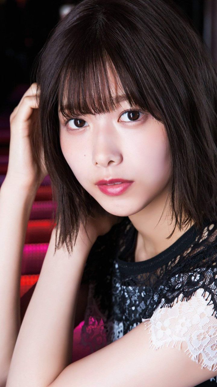 欅坂46】「美少女」渡邉理佐、写真集売上で月間1位獲得!大