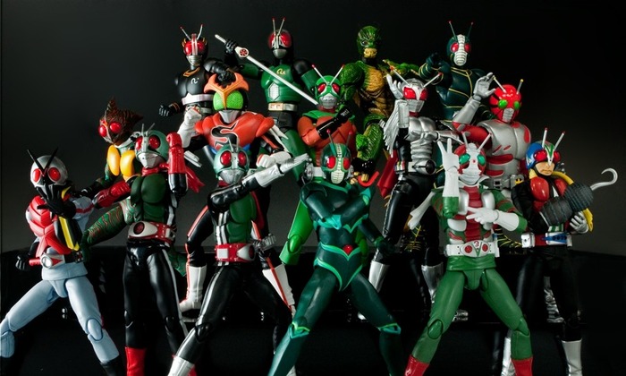 Amazon.co.jp: S.H.Figuarts 仮面ライダーJ : おもちゃ