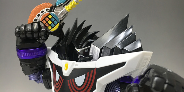 S.H.Figuarts 仮面ライダーゲンム ゴッドマキシマムゲーマー