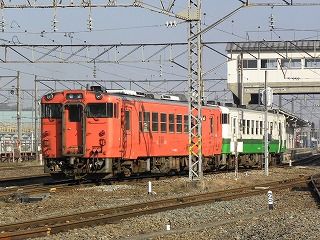 キハ40 首都圏色＋東北色 : 教師ラウンジへようこそ！