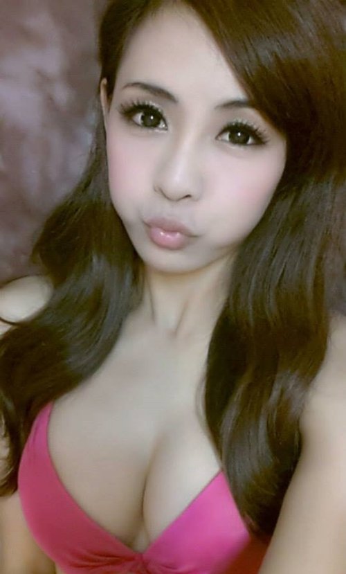 エロギャルの豊満なおっぱいが・・・ (8)