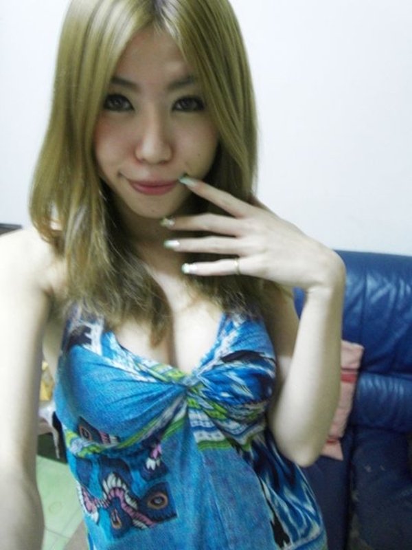 巨乳チャンのサイト公開写メに大興奮 (16)