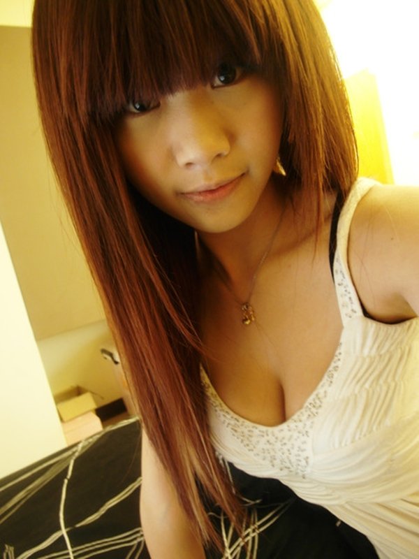 LINEのID交換な巨乳女子のアピール写メ (9)
