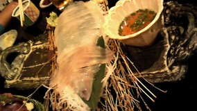 新宿いかセンター 活ヤリイカ姿造り