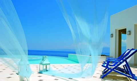The-Elounda-Gulf-Villas-Suites-Greece-infinity-pool