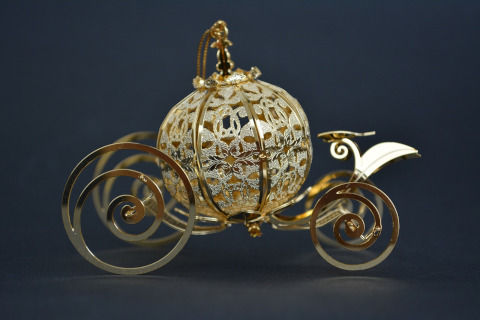 carriage-3938721_1280
