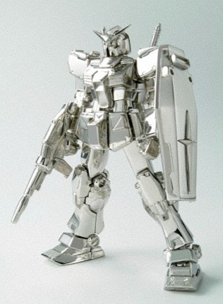 プラチナ製ガンダム