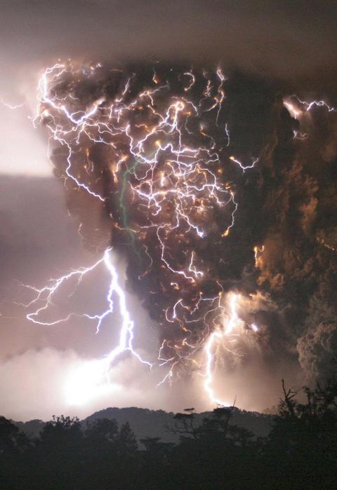 雷放電爆裂