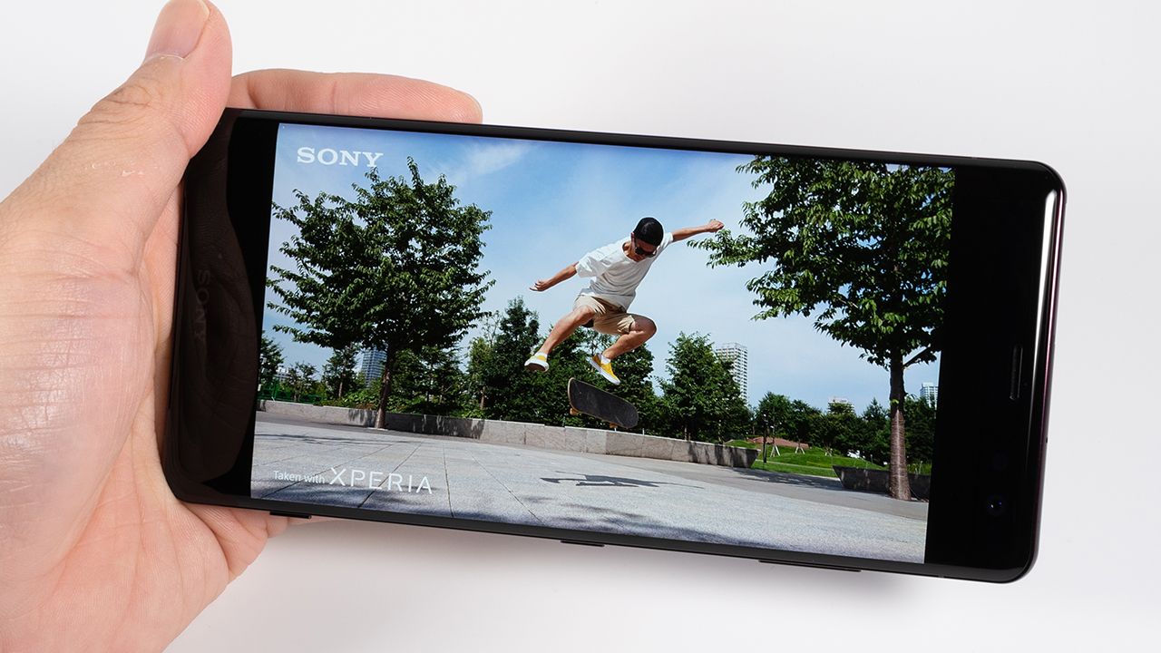 海外版 Xperia XZ3 レビュー 第4回：総括レビュー。デザインは