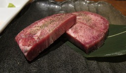 厚切り牛タン