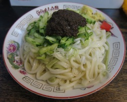じゃじゃ麺