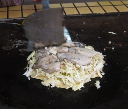 カキオコ焼き途中