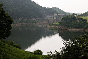 300px-Shiobara_dam_01