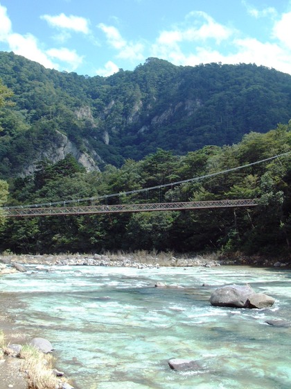 七ツ岩吊橋・夏