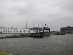 IJ04