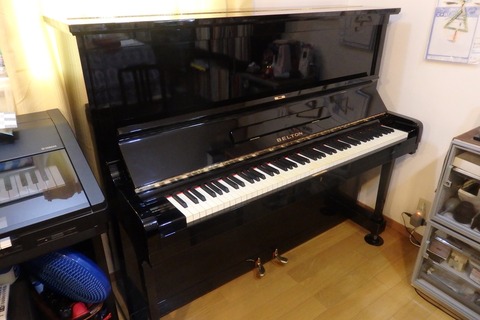BELTONピアノ外観はよくありませんが年一回以上調律で使ってました。