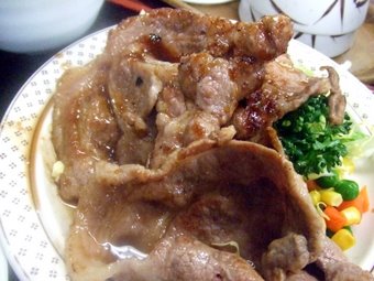 お肉