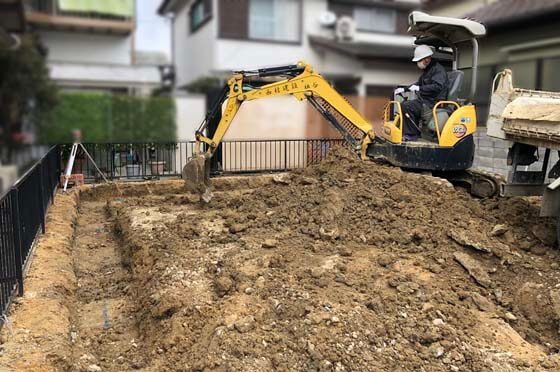 掘り方という作業から基礎工事はスタート