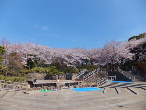 2017040702