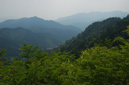 鳳来寺本宮からの景色