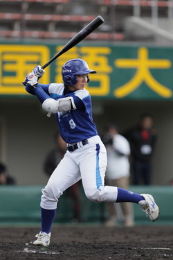 川保麻弥