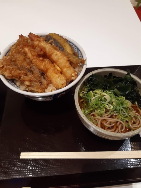 F6F71C35-893B-4C0F-A1D6-74349B7A46E0