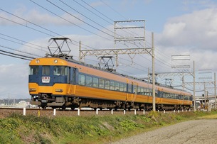 12200系