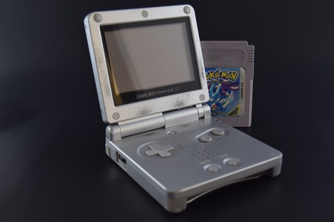 gameboy-1788971_1920