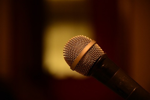 microphone-3171249_1920