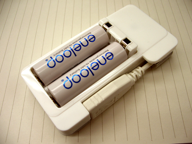 シリコンハウスへようこそ:『eneloop』 USB専用・充電器セット